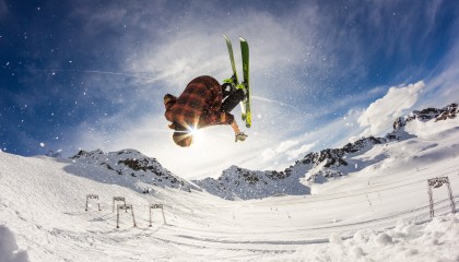 爱游戏登录入口-斯洛伐克客场大胜捷克，反弹迹象明显，捷克队和斯洛伐克队